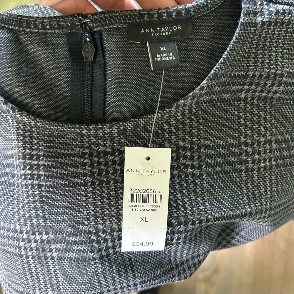 NWT Ann Taylor Checkered Sleeveless Top - Picture 4 of 4